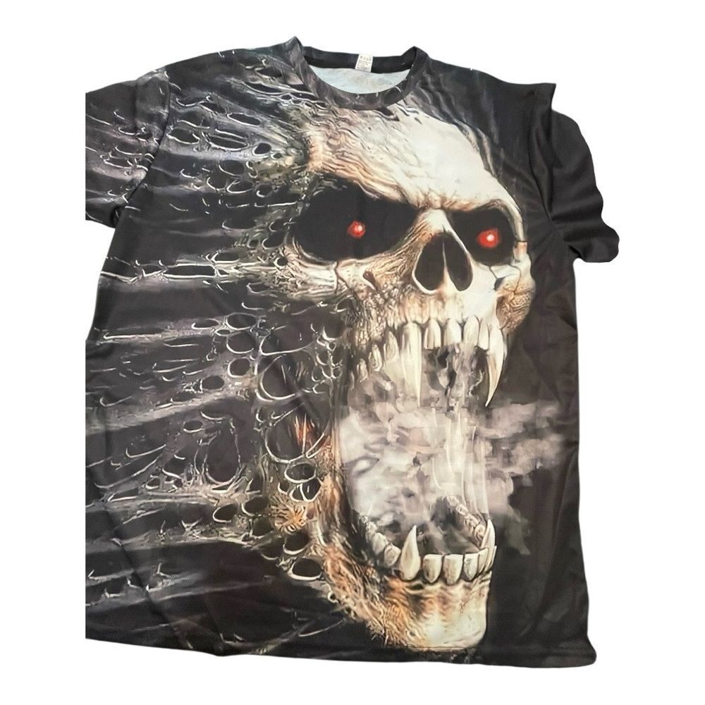 Black Skull Graphic T-Shirt